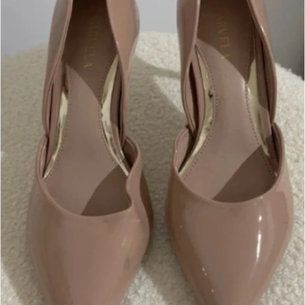 Chic Beige Heels for Women - Picture 1 of 4